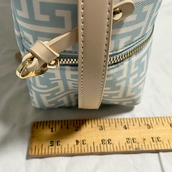 Mark & Graham X Spartina Sport Shoe Bag - Picture 12 of 13